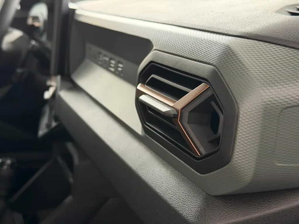 Dacia Duster HYBRID Extreme Winter-Paket 12/2025-photo-21