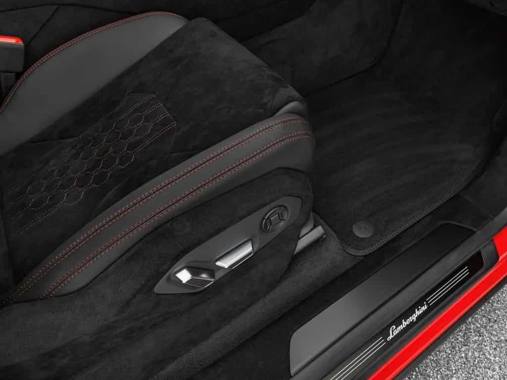 Lamborghini Urus Performante 02/2025-photo-16