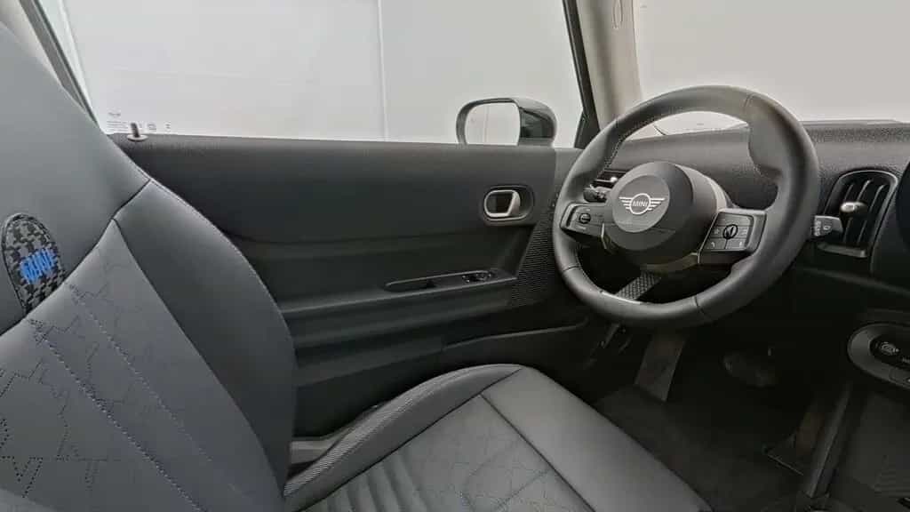 MINI Cooper C 12/2024-photo-10