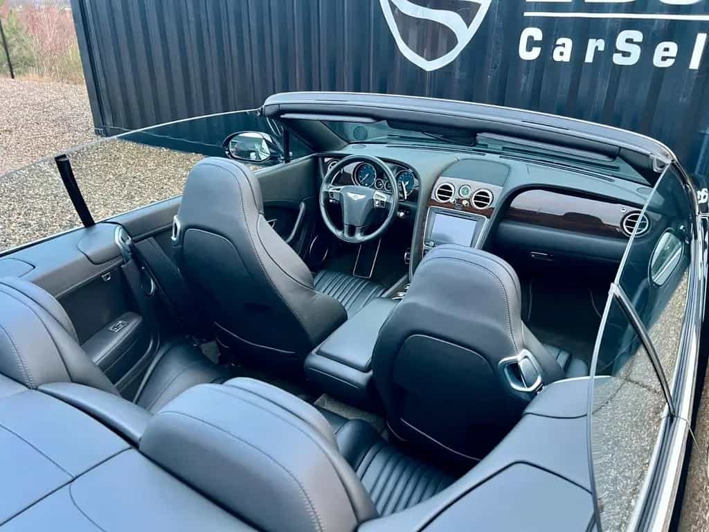 Bentley Continental GTC V8 01/2017-photo-31