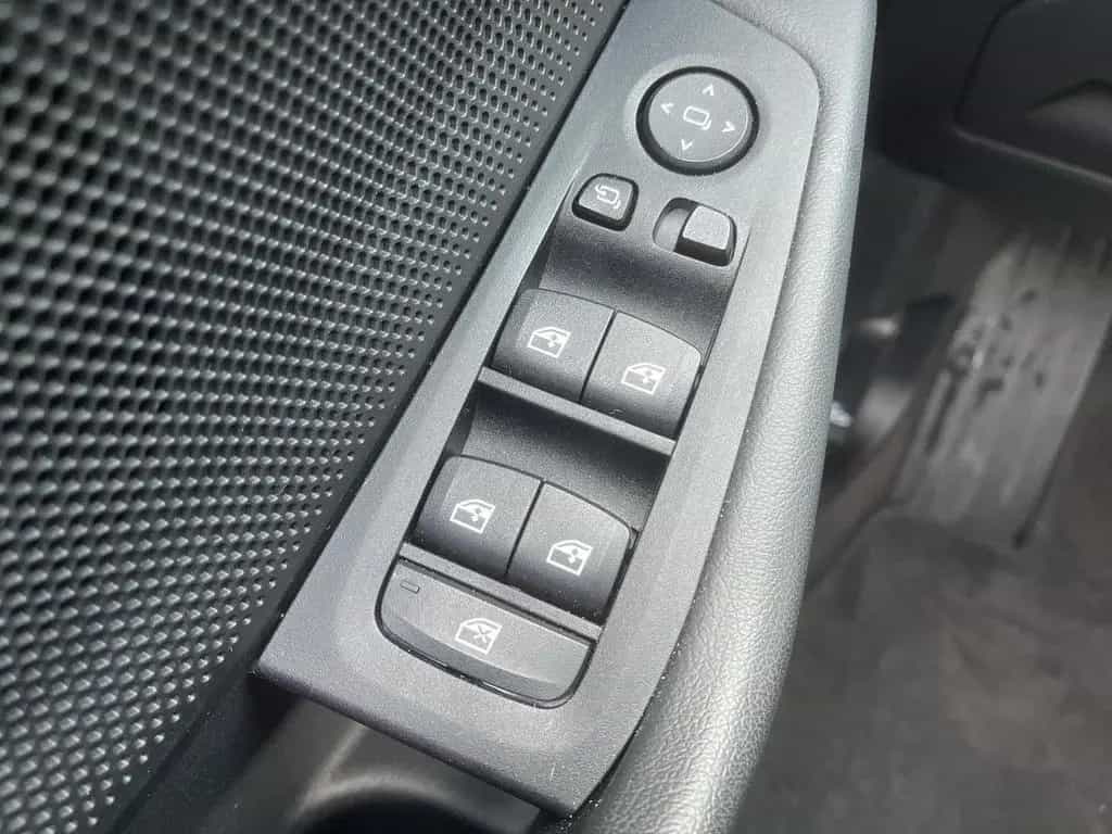 BMW 118 i AUT Advantage LED NAVI LiveCockpit KAMERA 10/2021-photo-18