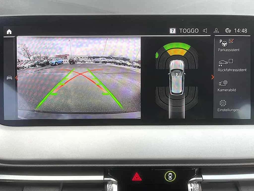 BMW 118 i AUT Advantage LED NAVI LiveCockpit KAMERA 10/2021-photo-25