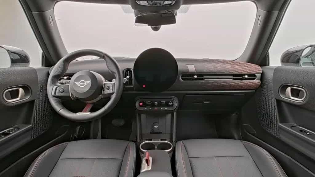 MINI Cooper S 02/2025-photo-11