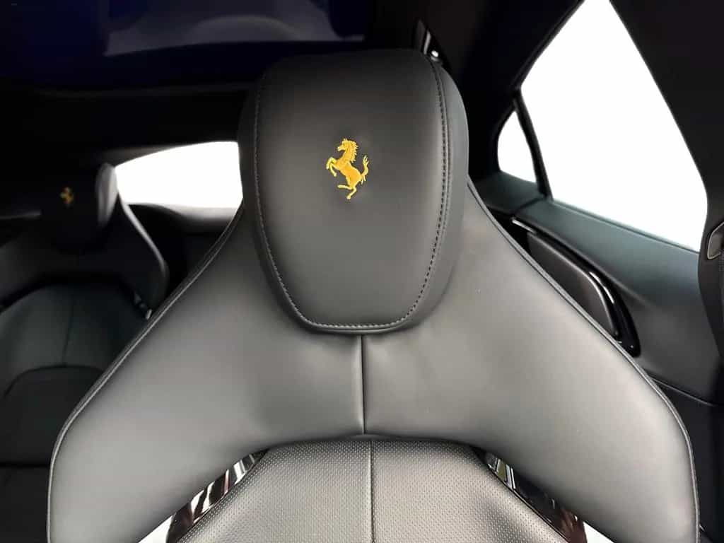 Ferrari Purosangue *Embleme*HiFi*PDC*Klima*Leder* 12/2023-photo-17