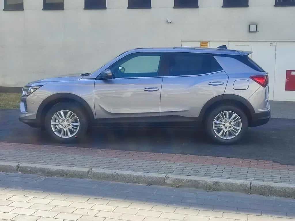 KGM Korando 1.5 TGDI 2WD MT Nomad Sondermodell null-photo-4