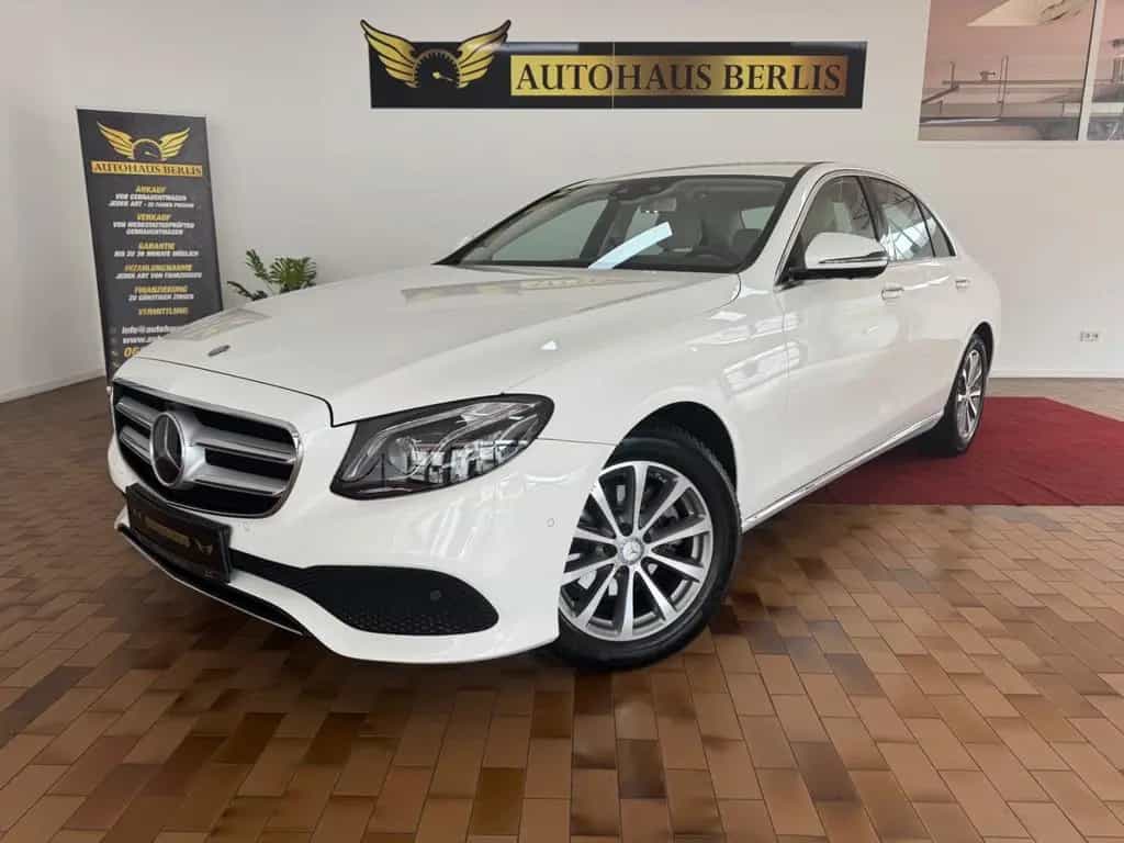 Mercedes-Benz E-Class 220d Limousine/2.HND/SCKHFT/MULTIB/WIDESCR/EU6 09/2016-photo-0