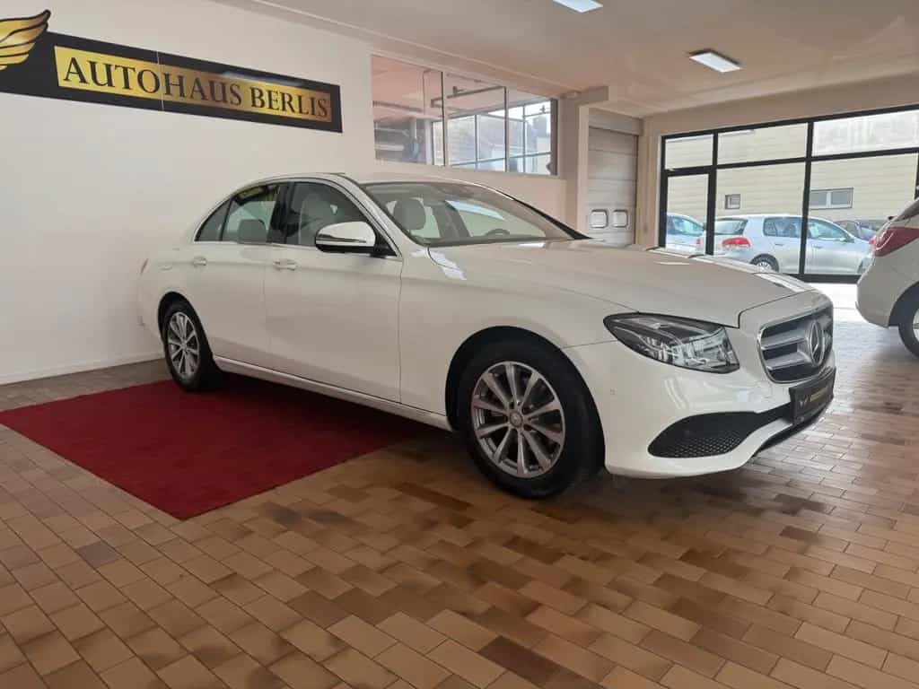 Mercedes-Benz E-Class 220d Limousine/2.HND/SCKHFT/MULTIB/WIDESCR/EU6 09/2016-photo-15