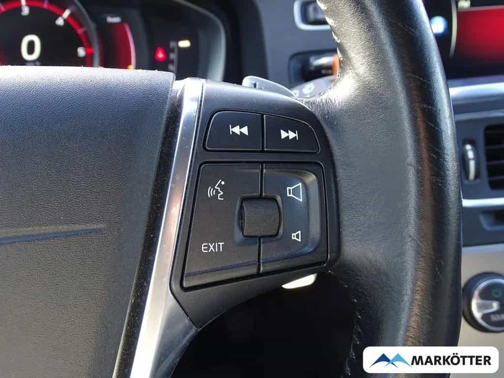 Volvo V60 Kombi Linje Business TEMPOMAT/NAVI/PDC 03/2016-photo-6