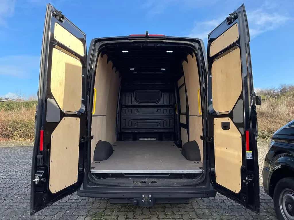 MAN TGE 3.180 L3H3 Kasten 4x4 AUTOM DIFF AHK ACC NAV 09/2024-photo-10