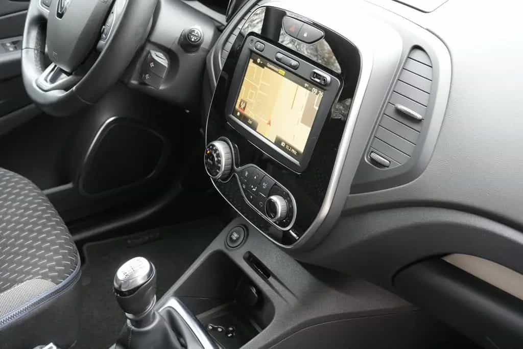 Renault Captur TCe 130 Collection Sitzh. Navi Collecti 06/2019-photo-23