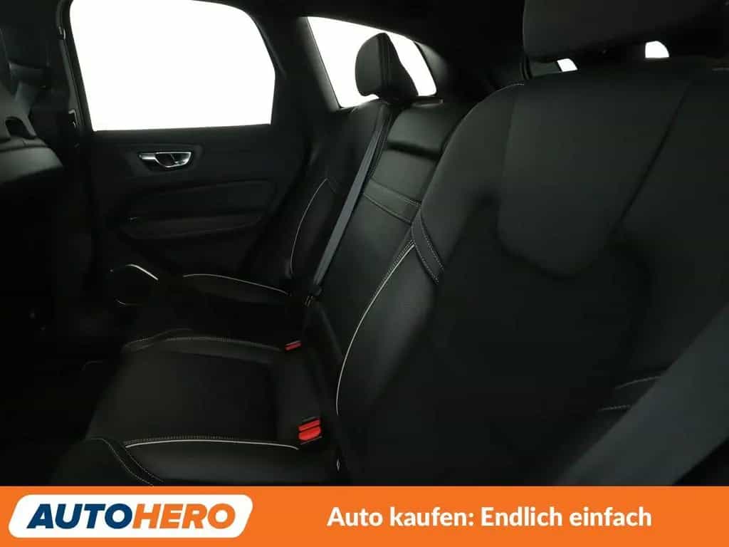 Volvo 2.0 T4 R Design 2WD Aut.*NAV*LED*HUD*ACC*CAM*PDC 07/2019-photo-13