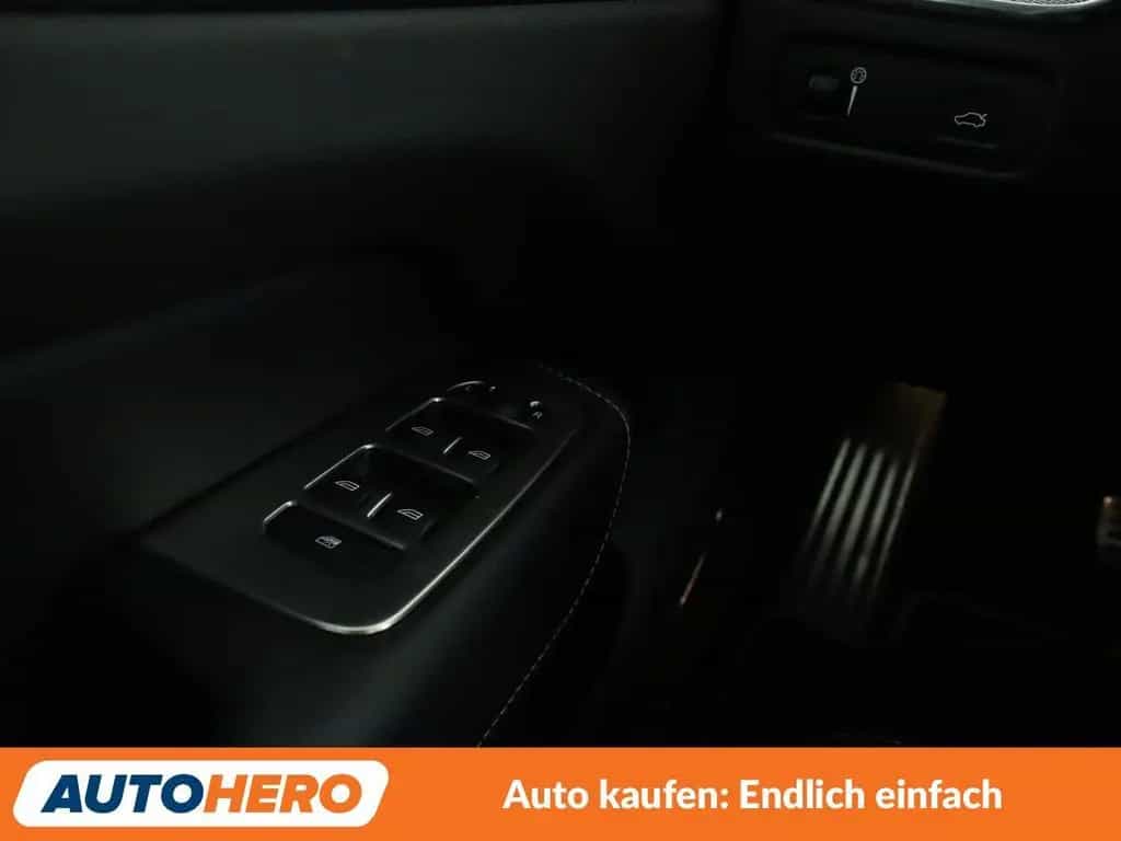 Volvo 2.0 T4 R Design 2WD Aut.*NAV*LED*HUD*ACC*CAM*PDC 07/2019-photo-22