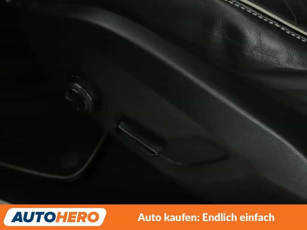 Volvo 2.0 T4 R Design 2WD Aut.*NAV*LED*HUD*ACC*CAM*PDC 07/2019-photo-24