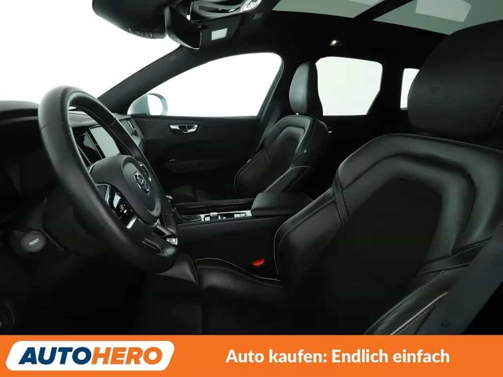 Volvo 2.0 T4 R Design 2WD Aut.*NAV*LED*HUD*ACC*CAM*PDC 07/2019-photo-9
