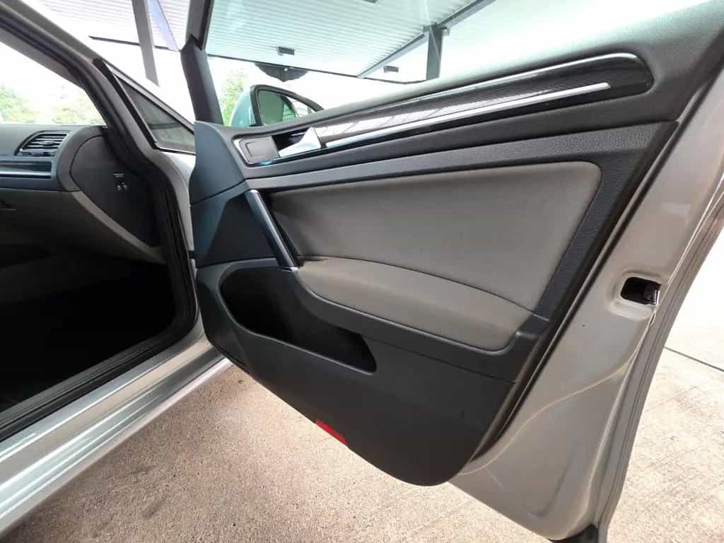 Volkswagen Golf VII Lim. 2.0 TDI Highline BMT PDC/NAVI 12/2014-photo-14