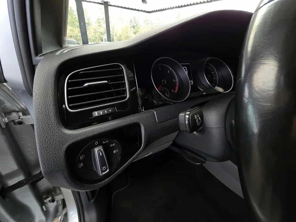 Volkswagen Golf VII Lim. 2.0 TDI Highline BMT PDC/NAVI 12/2014-photo-24