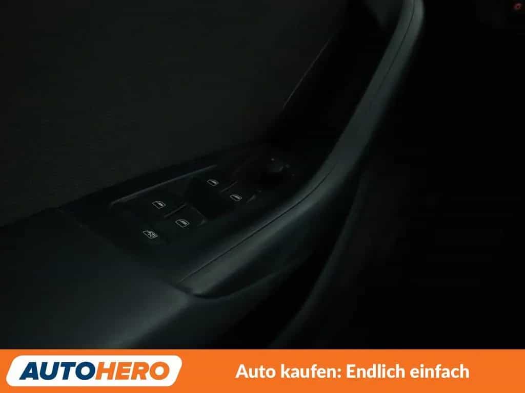 Audi Q3 1.4 TFSI ACT Aut.*NAVI*CAM*TEMPO* 08/2015-photo-24