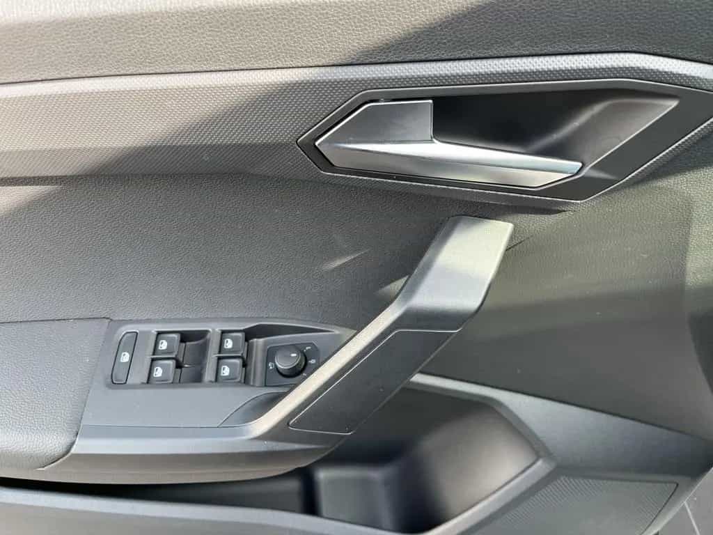 Seat Arona 1,0 TSI Style LED/RFK/NAVI/Sitzehizung vo. 08/2024-photo-12