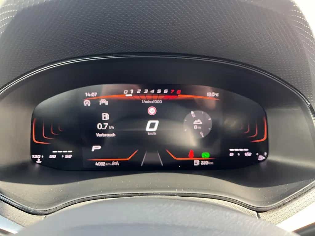 Seat Arona 1,0 TSI Style LED/RFK/NAVI/Sitzehizung vo. 08/2024-photo-9