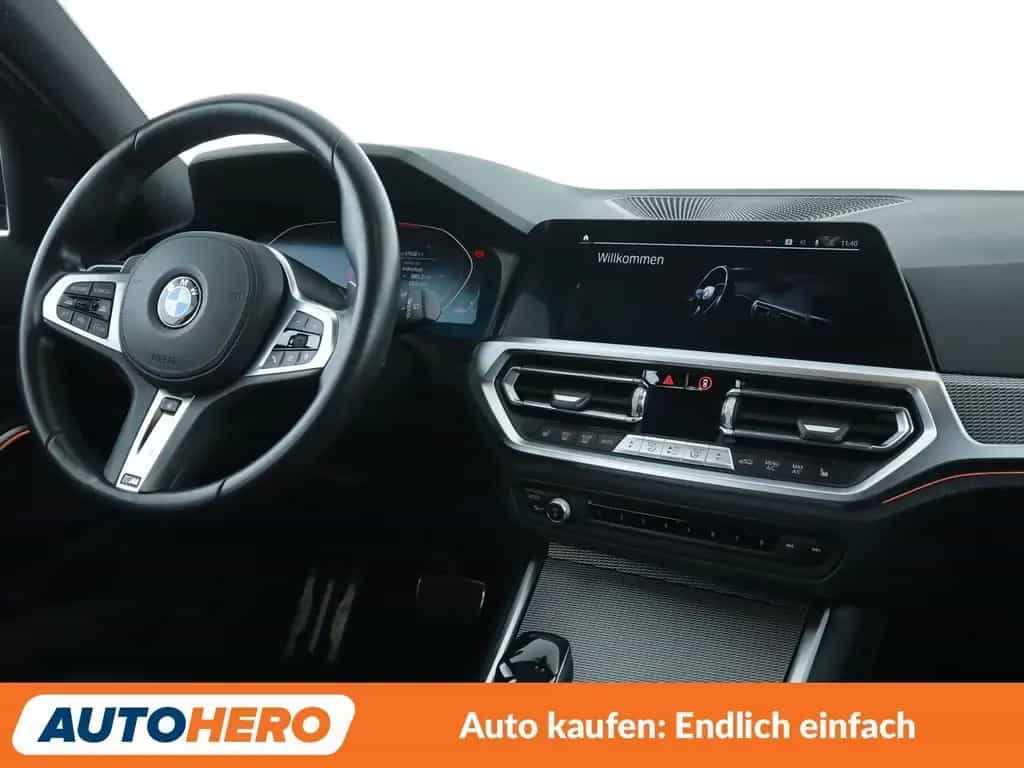 BMW 330 i xDrive M Sport Aut.*NAVI*LED*HUD*ACC*PDC* 09/2020-photo-12