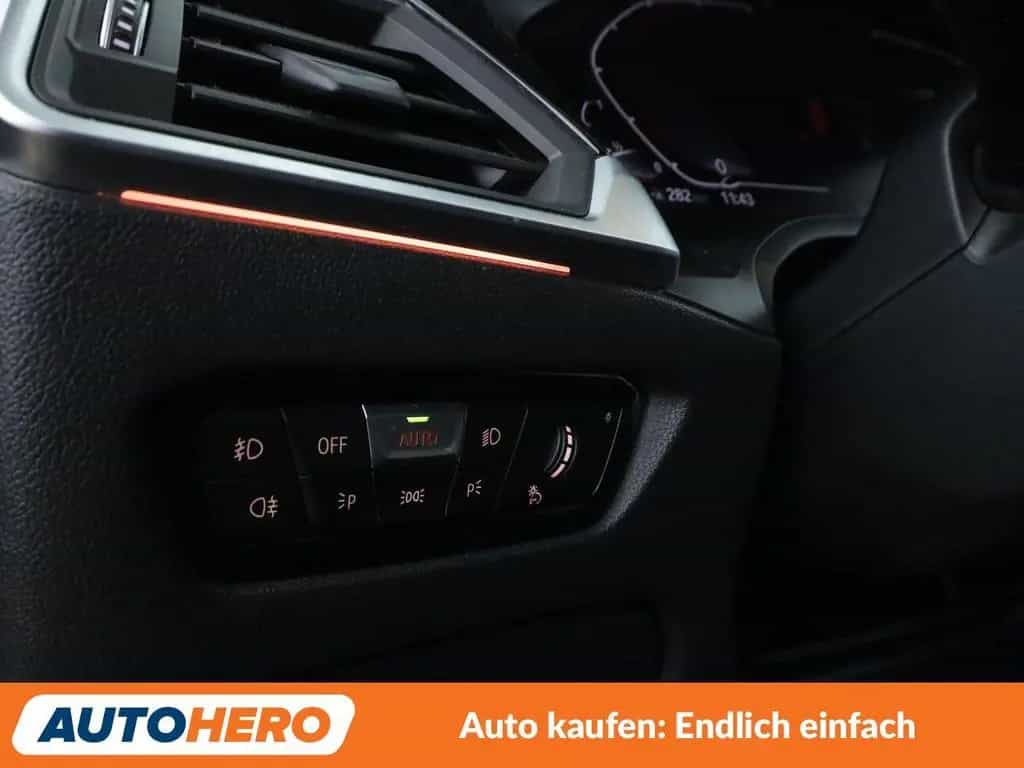 BMW 330 i xDrive M Sport Aut.*NAVI*LED*HUD*ACC*PDC* 09/2020-photo-34