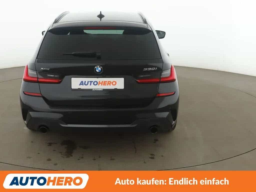 BMW 330 i xDrive M Sport Aut.*NAVI*LED*HUD*ACC*PDC* 09/2020-photo-4