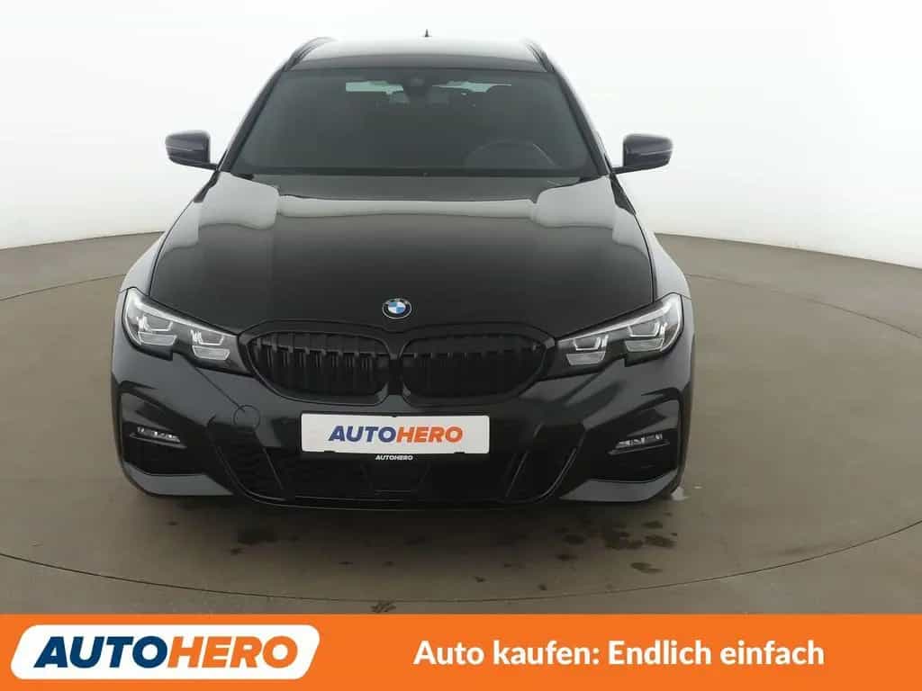 BMW 330 i xDrive M Sport Aut.*NAVI*LED*HUD*ACC*PDC* 09/2020-photo-8
