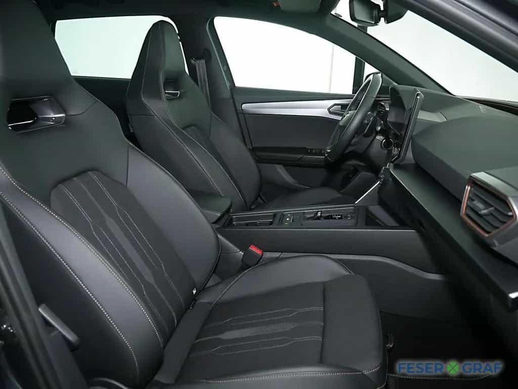 Cupra Leon ST VZ 2.0 TSI DSG AHK Panorama Schiebedach 01/2024-photo-5