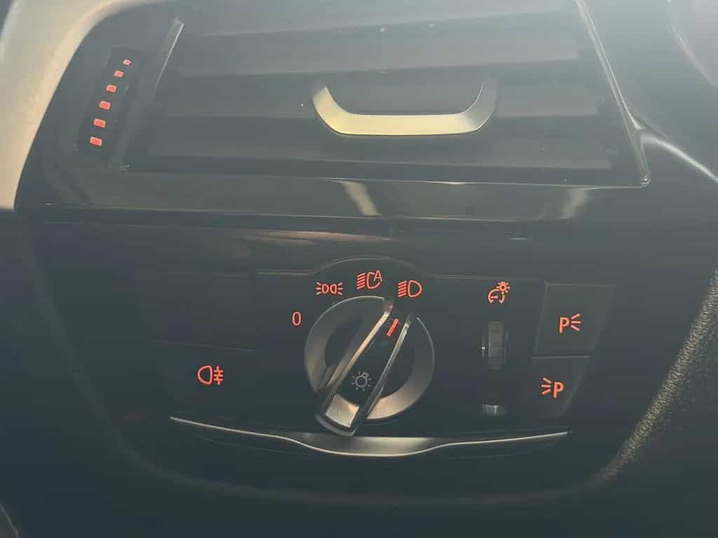 BMW 520 d Touring Aut. |DrivAssProf|LED|RFK|AHK 04/2023-photo-16