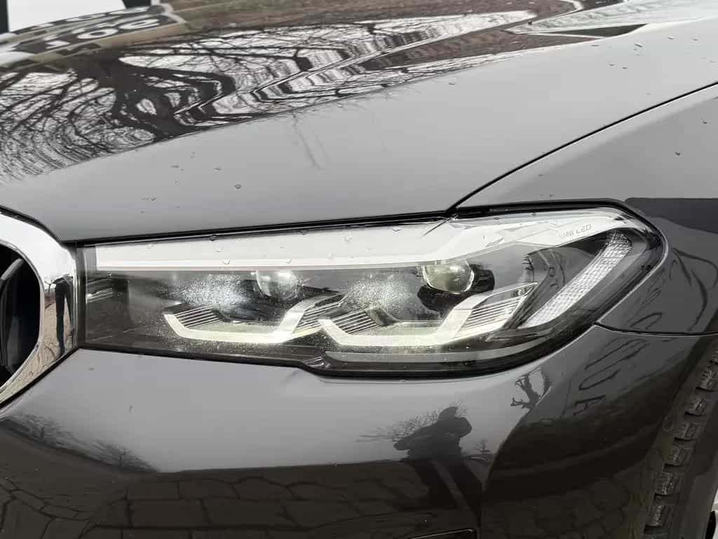 BMW 520 d Touring Aut. |DrivAssProf|LED|RFK|AHK 04/2023-photo-2