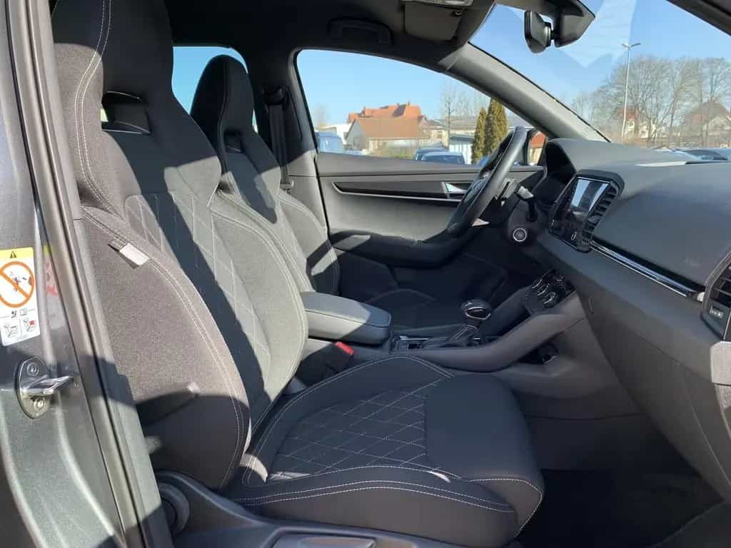 Skoda Karoq 1.5TSI DSG SportLine Navi+Lenk-Sitzhz+ACC 01/2025-photo-11