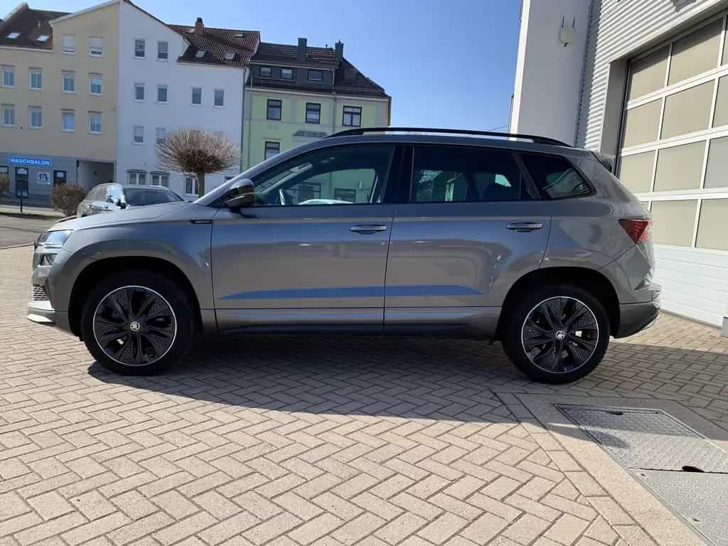 Skoda Karoq 1.5TSI DSG SportLine Navi+Lenk-Sitzhz+ACC 01/2025-photo-7