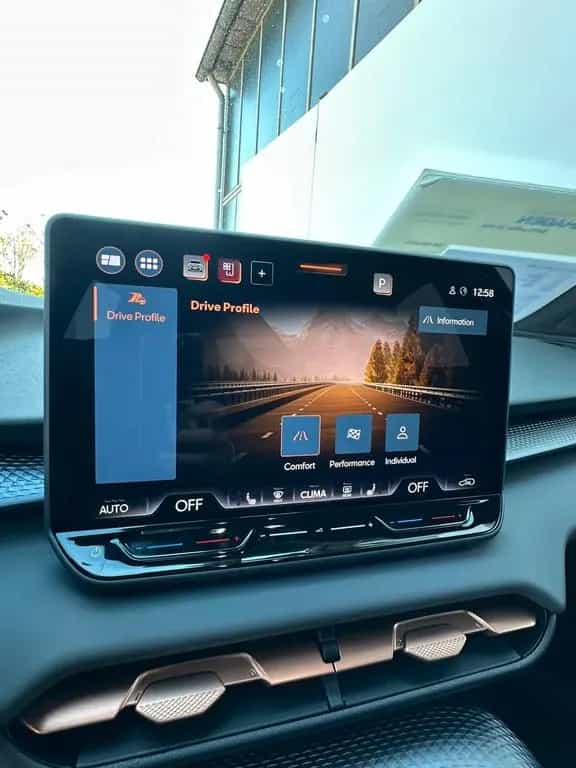 Cupra Terramar 1.5 eTSI Navi/Distronic/Autom/Klima/LED 06/2025-photo-17