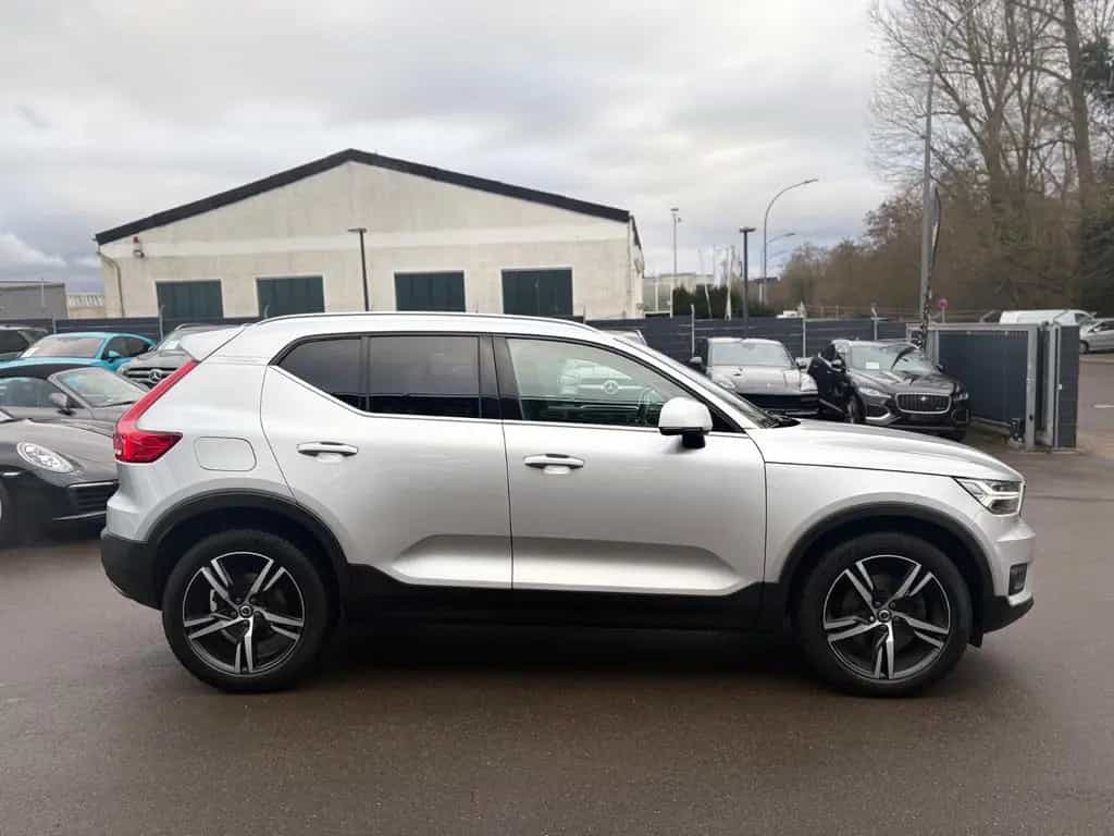 Volvo XC40 INSCRIPTION AWD*AUT*LED*LEDER*KAMERA*2.HD* 03/2019-photo-11