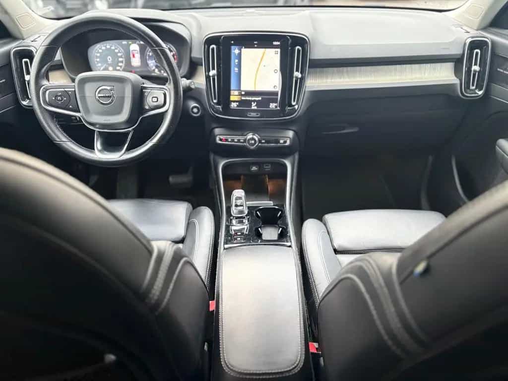 Volvo XC40 INSCRIPTION AWD*AUT*LED*LEDER*KAMERA*2.HD* 03/2019-photo-18