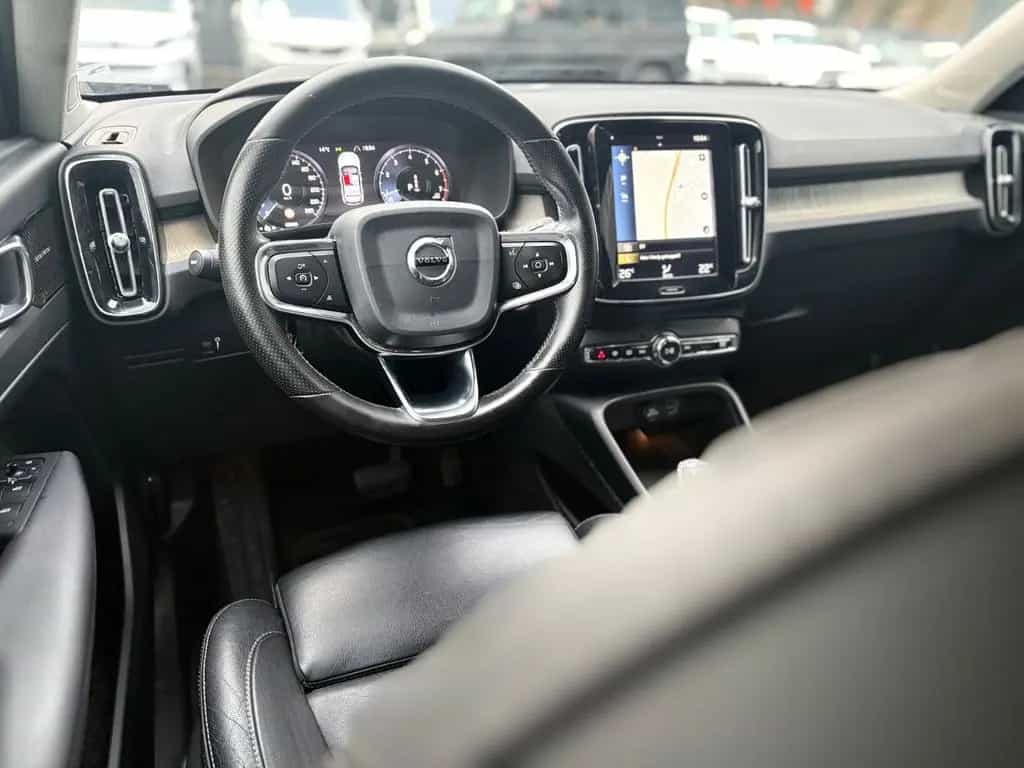 Volvo XC40 INSCRIPTION AWD*AUT*LED*LEDER*KAMERA*2.HD* 03/2019-photo-19