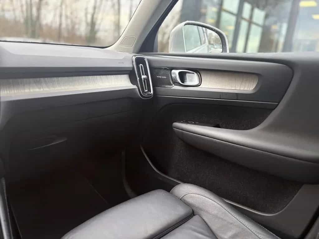 Volvo XC40 INSCRIPTION AWD*AUT*LED*LEDER*KAMERA*2.HD* 03/2019-photo-26