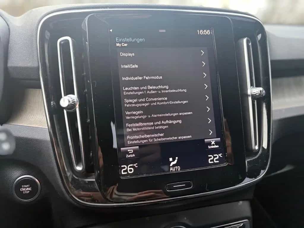Volvo XC40 INSCRIPTION AWD*AUT*LED*LEDER*KAMERA*2.HD* 03/2019-photo-28
