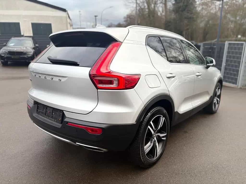 Volvo XC40 INSCRIPTION AWD*AUT*LED*LEDER*KAMERA*2.HD* 03/2019-photo-6