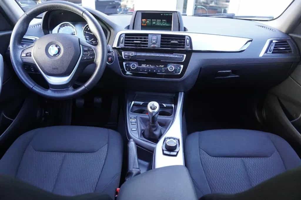 BMW 1 Series 118 i Lim. Tempomat/PDC 06/2019-photo-18