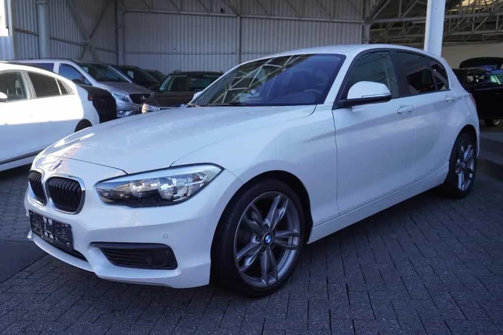 BMW 1 Series 118 i Lim. Tempomat/PDC 06/2019-photo-2
