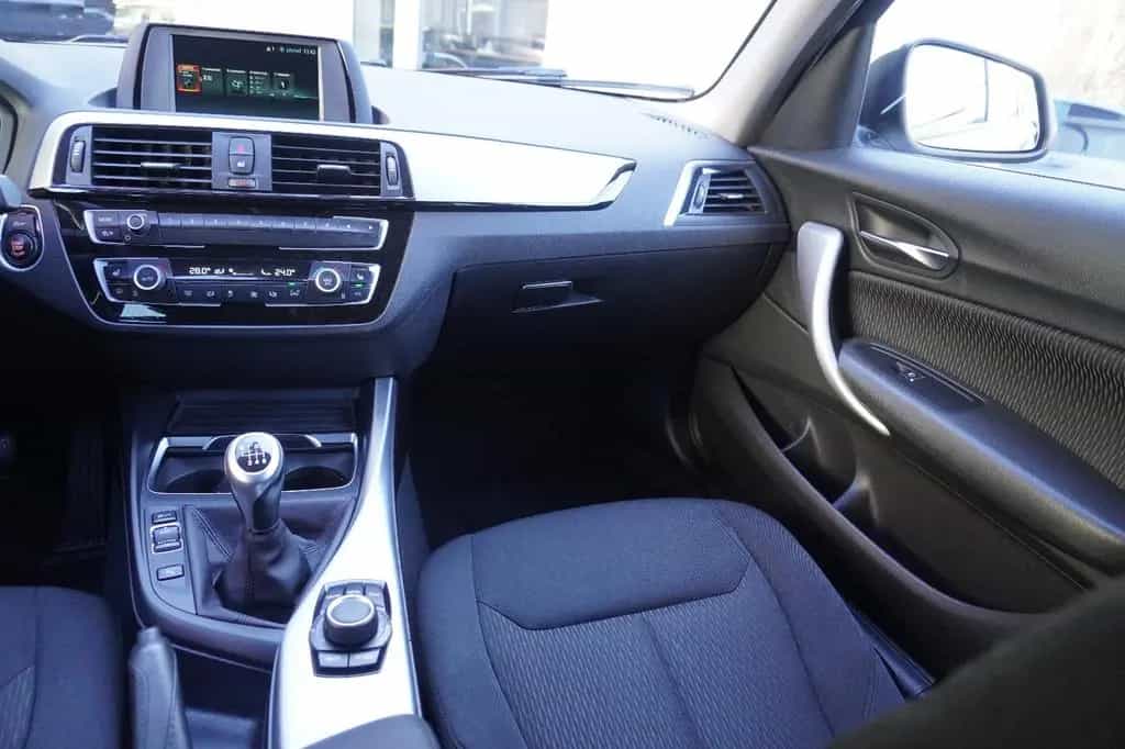 BMW 1 Series 118 i Lim. Tempomat/PDC 06/2019-photo-20