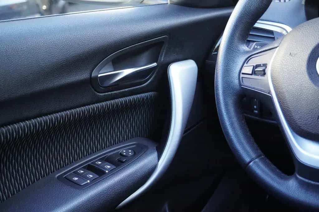 BMW 1 Series 118 i Lim. Tempomat/PDC 06/2019-photo-21