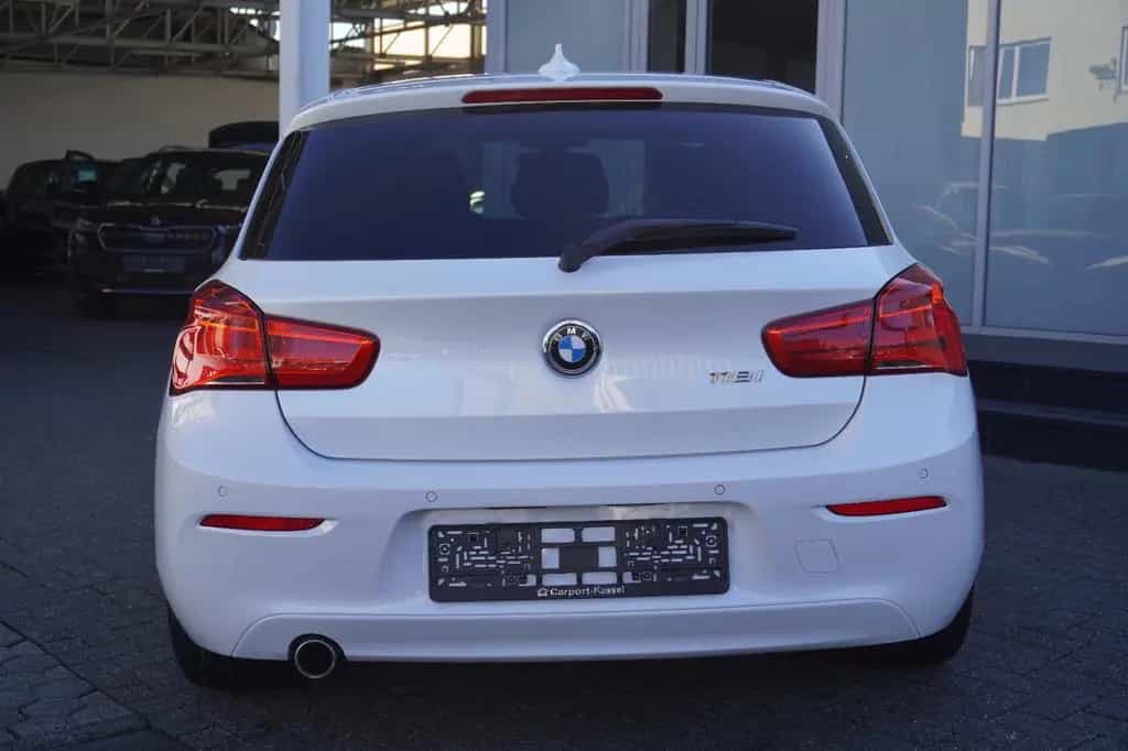 BMW 1 Series 118 i Lim. Tempomat/PDC 06/2019-photo-5