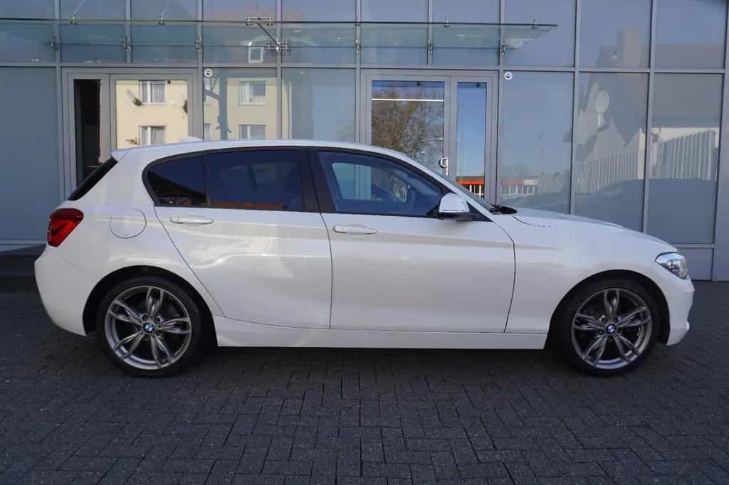 BMW 1 Series 118 i Lim. Tempomat/PDC 06/2019-photo-7