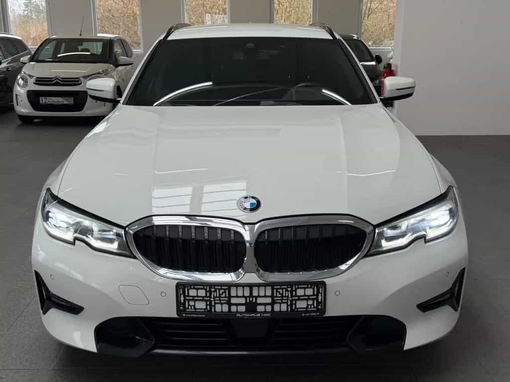 BMW 320 d Sport-Line*M-SPORT*VIRTUAL*LED*LEDER*NAVI* 03/2022-photo-2