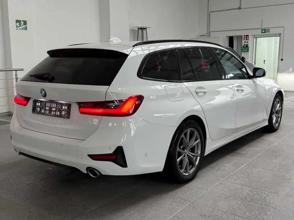 BMW 320 d Sport-Line*M-SPORT*VIRTUAL*LED*LEDER*NAVI* 03/2022-photo-4
