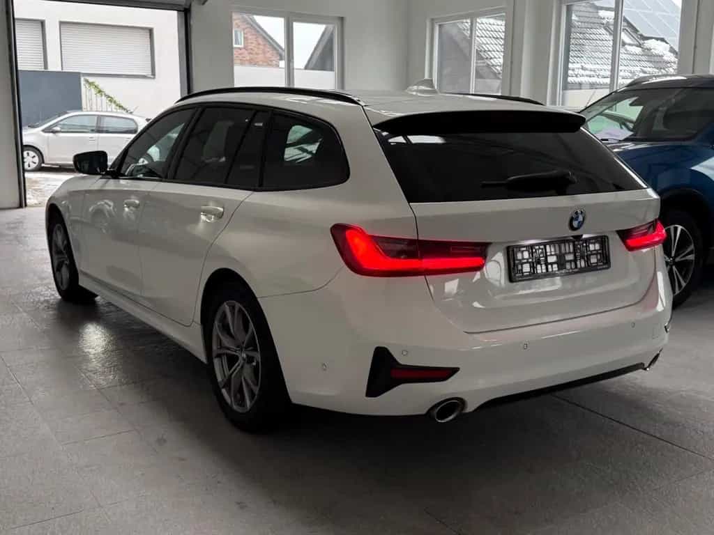 BMW 320 d Sport-Line*M-SPORT*VIRTUAL*LED*LEDER*NAVI* 03/2022-photo-5