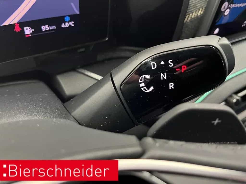 Skoda Kodiaq 2.0 TSI DSG 4x4 Selection PANO AHK KAMERA 07/2025-photo-24