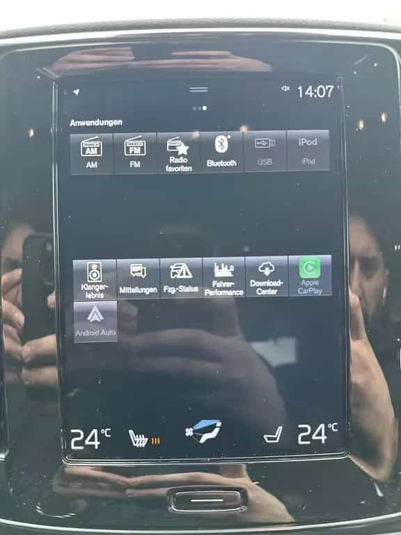 Volvo XC40 Momentum AWD LED HARMAN KARDON NAVI 04/2019-photo-22